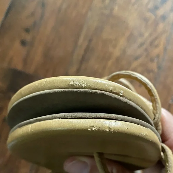 Reformation Ludo sandals 9.5 - Picture 4 of 4